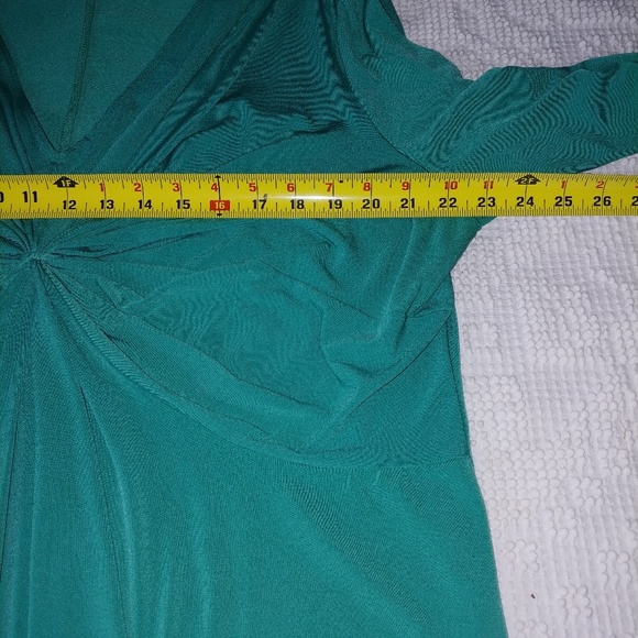 Gorgeous green NY Collection top - Picture 4 of 7